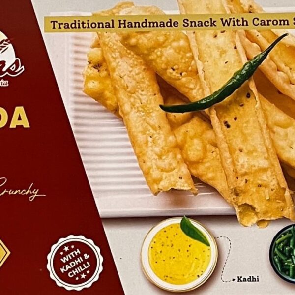 Saras Fafda Gathiya (with Kadhi & Chillies) 250g